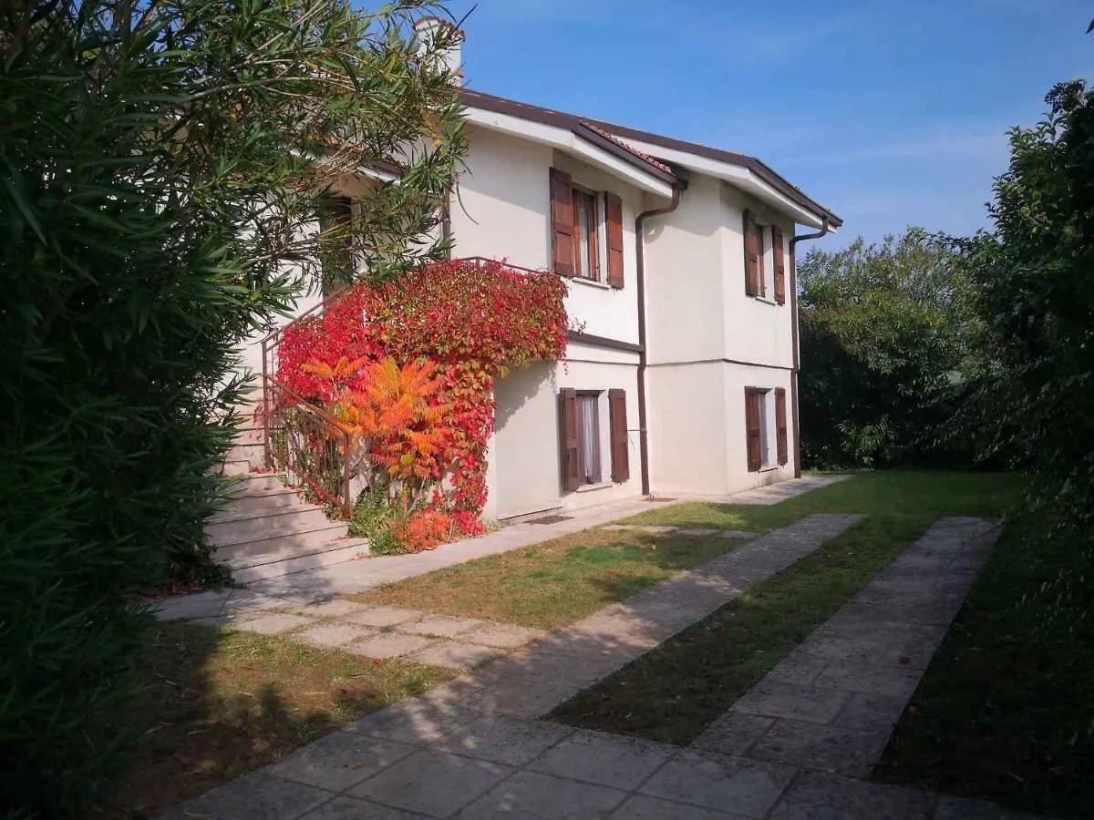 Holiday home in Pacengo/Gardasee 21984 Ronchi